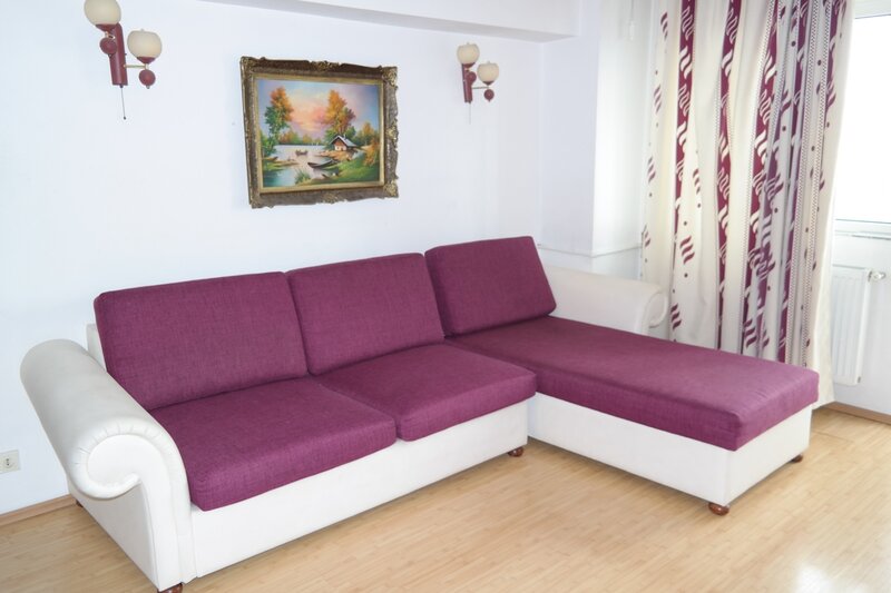 Brancoveanu- Secuilor, stradal, doar 3min metrou si parc!